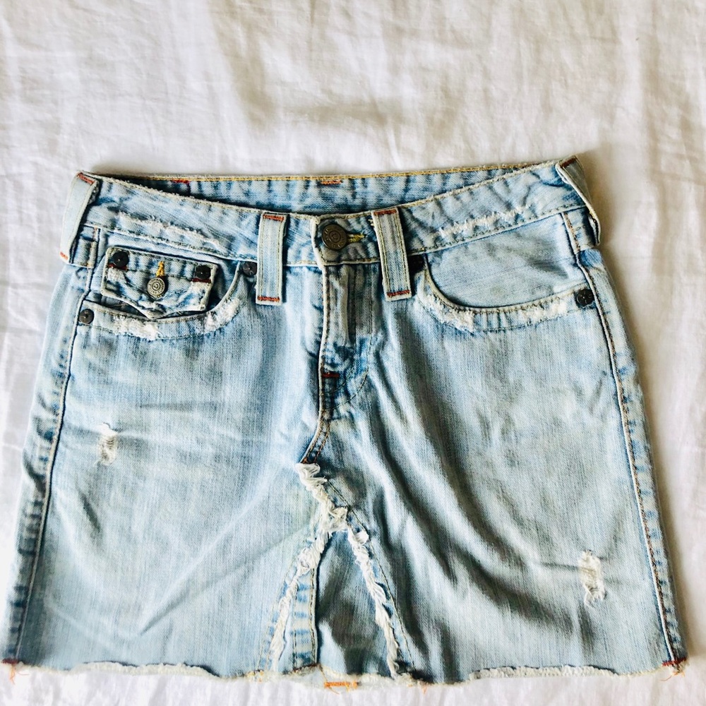 Distressed True Religion denim skirt (size 28)